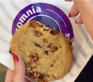 Free-Cookie-at-Insomnia-Cookies